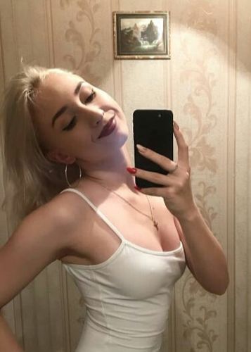 Настя, 20 лет