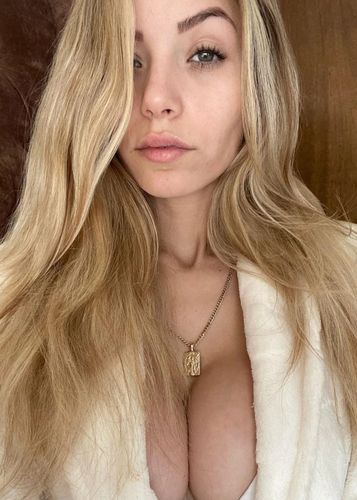 Ксения, 22 года