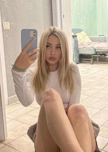 Настя, 22 года